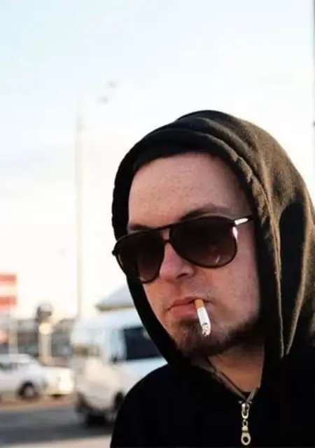 Я Алекс, 40, из Отрадного, ищу знакомства без обязательств