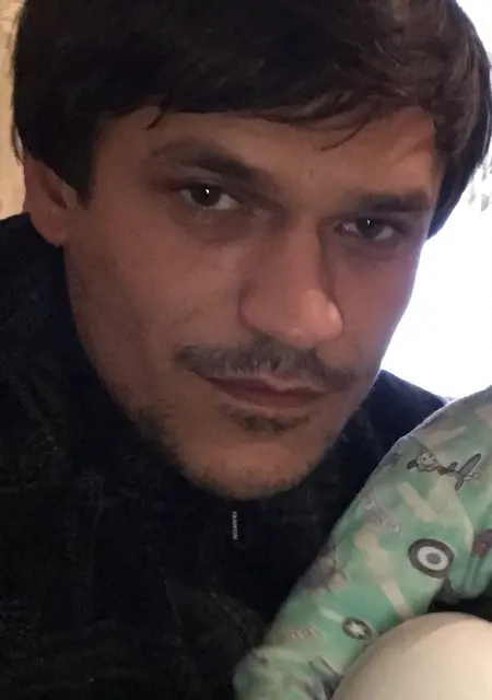 Я Анзор, 23, знакомлюсь без обязательств в Пятигорском