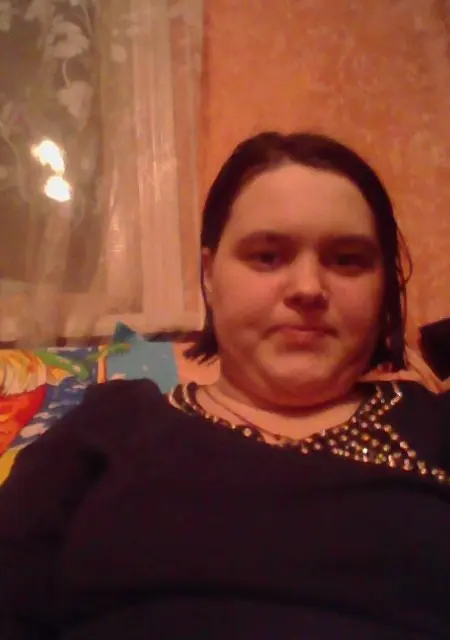 Я Виктория, 29, знакомлюсь без обязательств в Омске