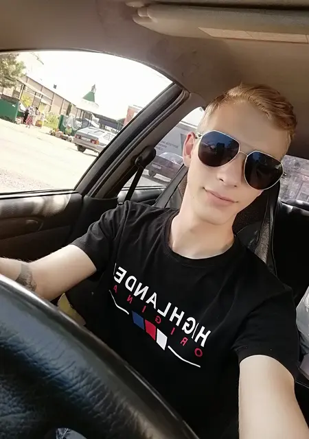 Коля из Кропоткина, ищу на сайте знакомства без обязательств