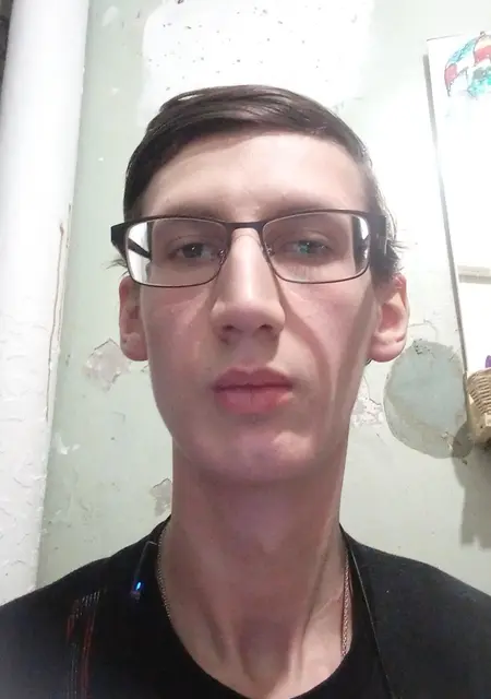 Я Матвей, 23, из Волжска, ищу знакомство для приятного времяпровождения