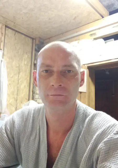 Я Сии, 46, знакомлюсь на одну ночь в Чапаевске