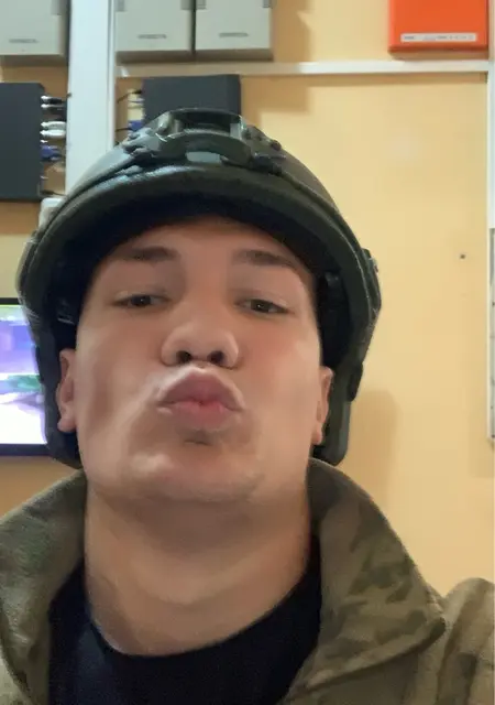 Я Данил, 25, знакомлюсь для вирта в Санкт-Петербурге