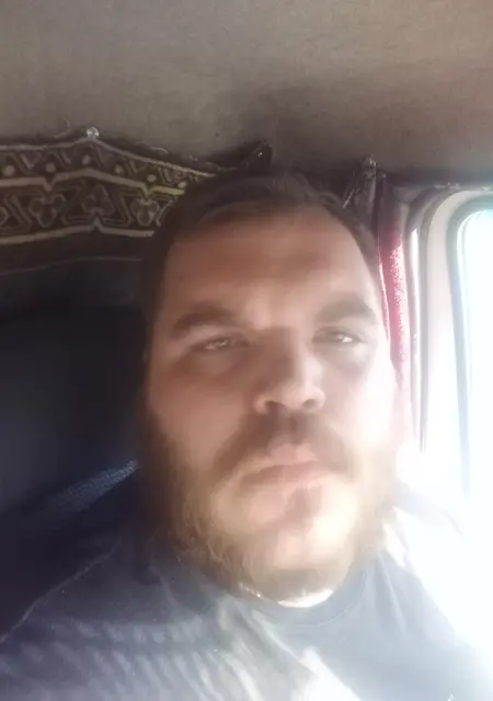 Иван из Валдая, мне 29, познакомлюсь на одну ночь