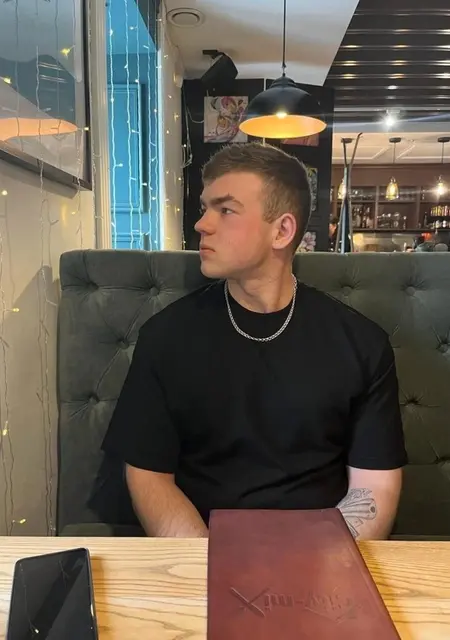 Я Никита, 24, из Красной Яруги, ищу знакомства без обязательств