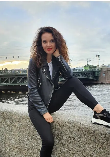 Я Madlen, 34, знакомлюсь без обязательств в Нахабином