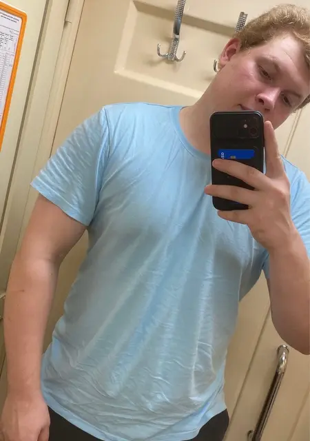 Я Лев, 25, из Кеми, ищу знакомства на одну ночь