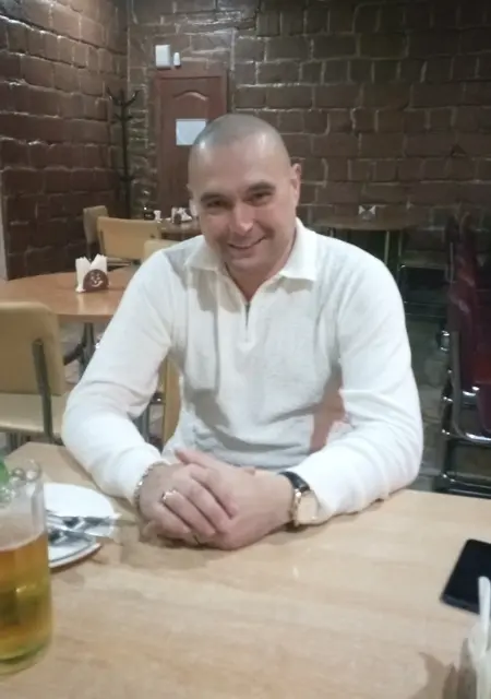 Максим из Советской Гавани, ищу на сайте знакомства на одну ночь