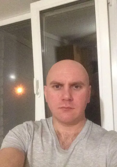 Юра из Арамиля, ищу на сайте знакомства на одну ночь