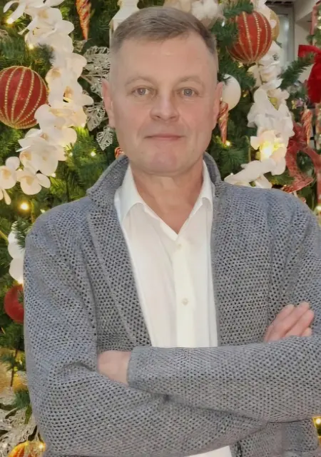 Я Сергей, 55, из Москвы, ищу знакомство для приятного времяпровождения