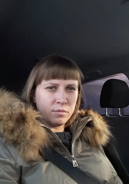 Алена из Калтана, мне 36, познакомлюсь на одну ночь