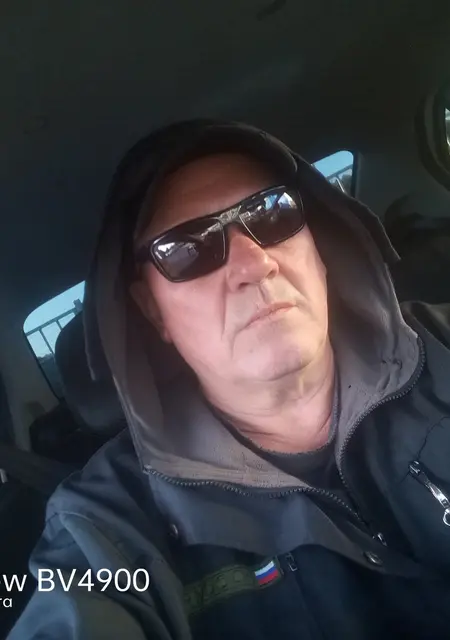 Олег из Унечи, мне 49, познакомлюсь без обязательств