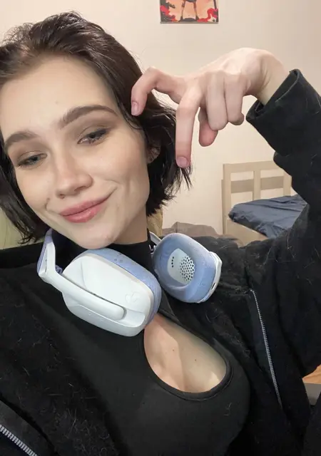 Sofia из Тольятти, мне 24, познакомлюсь на одну ночь