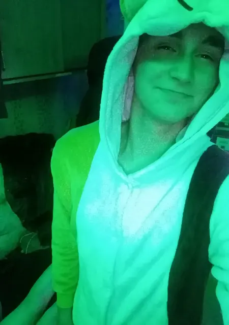 Лёша из Каневской, мне 26, познакомлюсь для постоянных отношений