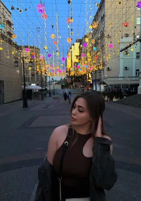 Алина из Москвы, ищу на сайте приятное времяпровождение