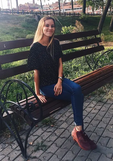 Я Анастасия, 25, из Владимира, ищу знакомство для приятного времяпровождения