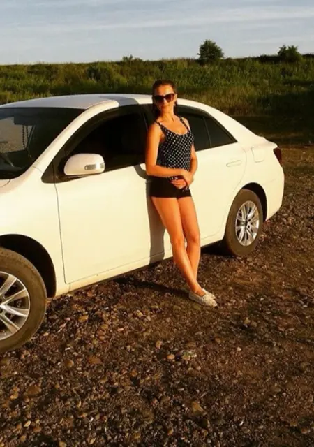 Я Ника, 38, из Омска, ищу знакомство для приятного времяпровождения