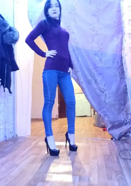 Я Елена, 26, из Переславля-Залесского, ищу знакомства без обязательств