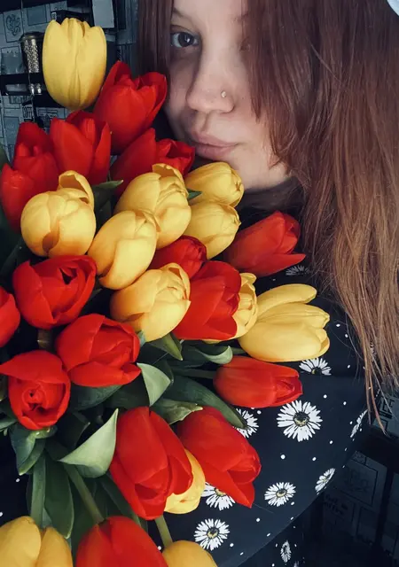 Оля из Вологды, мне 25, познакомлюсь для общения