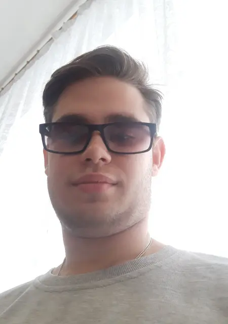 Я Vita, 25, из Искитима, ищу знакомства на одну ночь