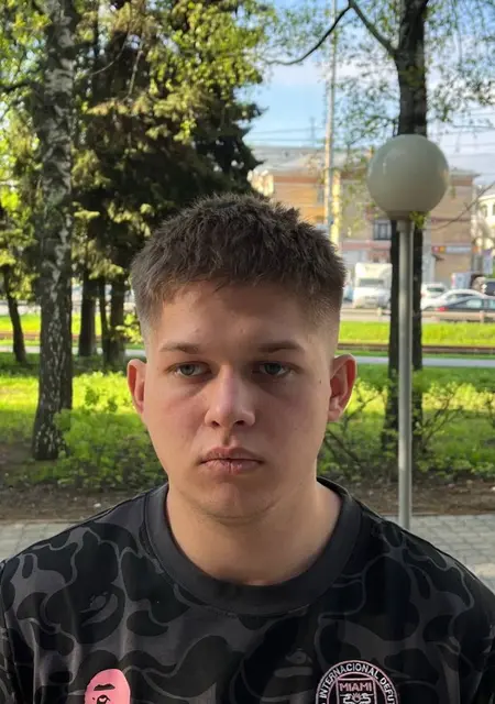 Я Артемий, 20, из Нижнего Новгорода, ищу знакомство для вирта