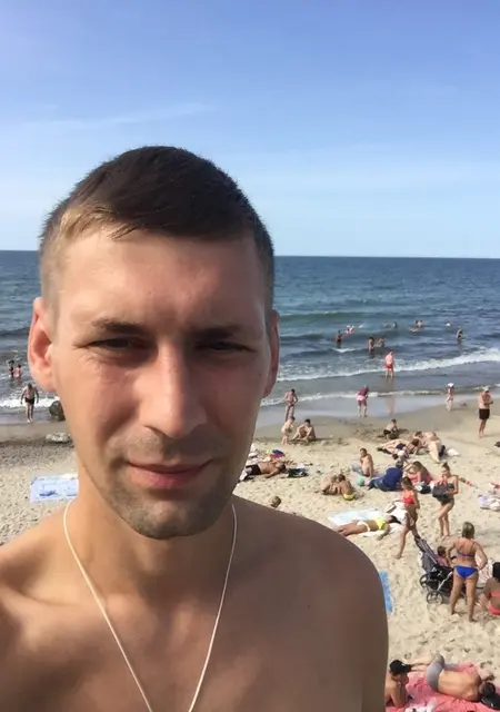 Владислав из Черняховска, ищу на сайте знакомства без обязательств