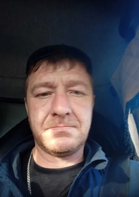 Дима из Сухого Лога, ищу на сайте знакомства без обязательств