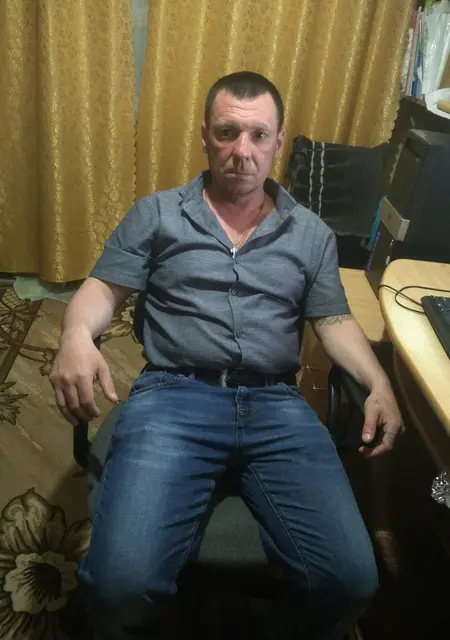 Я Евгений, 46, из Боровского, ищу знакомства без обязательств