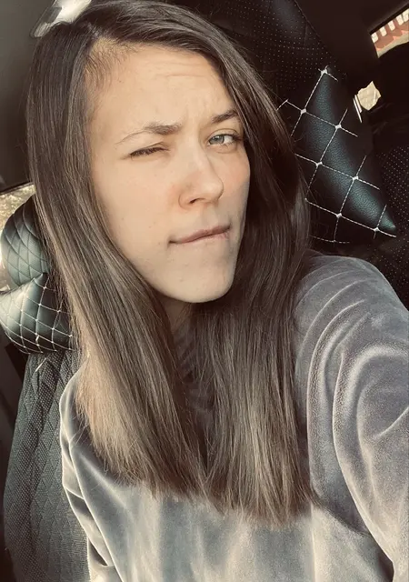 Я Людмила, 24, из Воронежа, ищу знакомства без обязательств