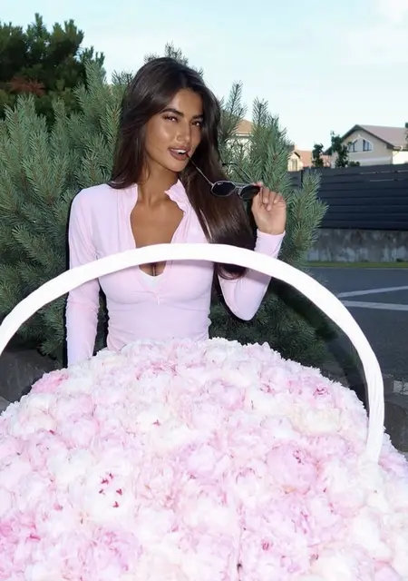 Я Milana, 24, из Владивостока, ищу знакомство для совместных путешествий