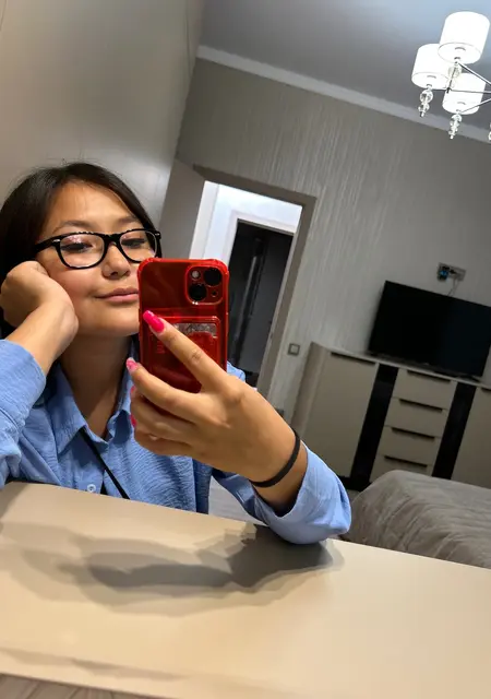 Я Карина, 25, из Симферополя, ищу знакомство для совместных путешествий