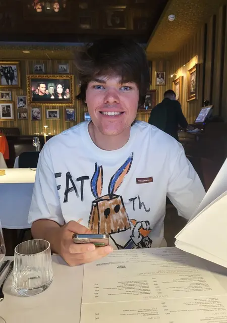 Я Никита, 23, знакомлюсь без обязательств в Кургане