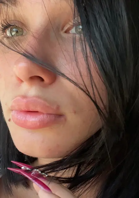 Лера из Москвы, мне 19, познакомлюсь на одну ночь