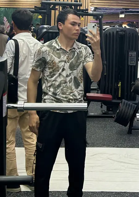 Я Suroj, 22, знакомлюсь для постоянных отношений в Славянке