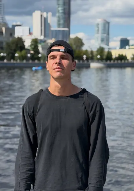 Я Стас, 32, из Москвы, ищу знакомство для приятного времяпровождения