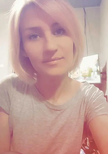 Я Марина, 29 років, знайомлюсь для постійні стосунки у Павлоград