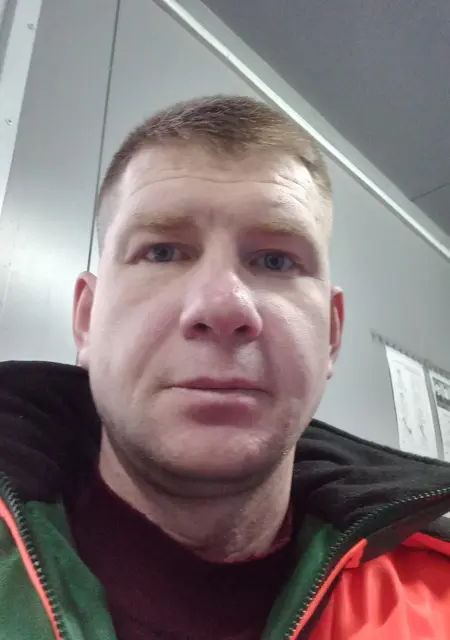 Максим из Железноводска, мне 37, познакомлюсь на одну ночь