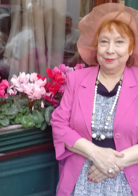 Я Ирина, 76, знакомлюсь для приятного времяпровождения в Москве