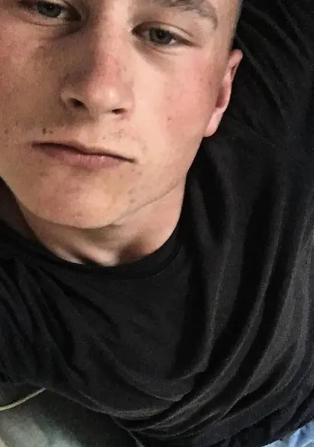 Павел из Невеля, мне 19, познакомлюсь для дружбы