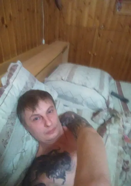 Я Павел, 43, знакомлюсь без обязательств в Медвежьегорске