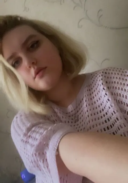 Elena из Пскова, мне 20, познакомлюсь без обязательств
