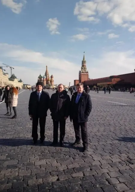 Я Артур, 47, из Ужура, ищу знакомства на одну ночь