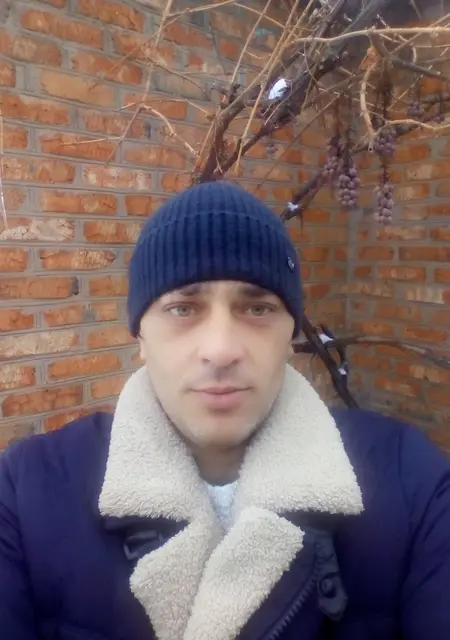 Александр из Миллерова, ищу на сайте знакомства на одну ночь