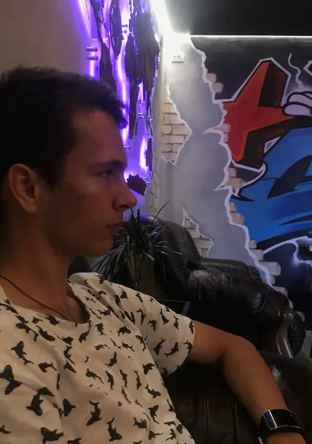 Я Даня, 20, из Сальска, ищу знакомство для общения