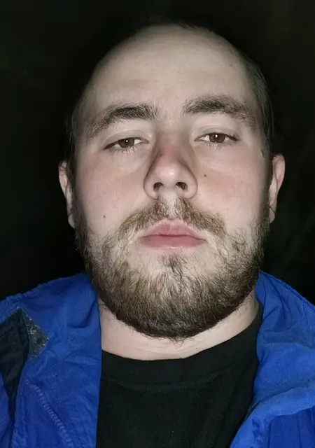 Александр из Киселевска, мне 27, познакомлюсь на одну ночь